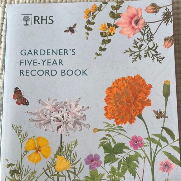 Gardener's Five-Year Record Book - Floral Design - Picture 1 of 7